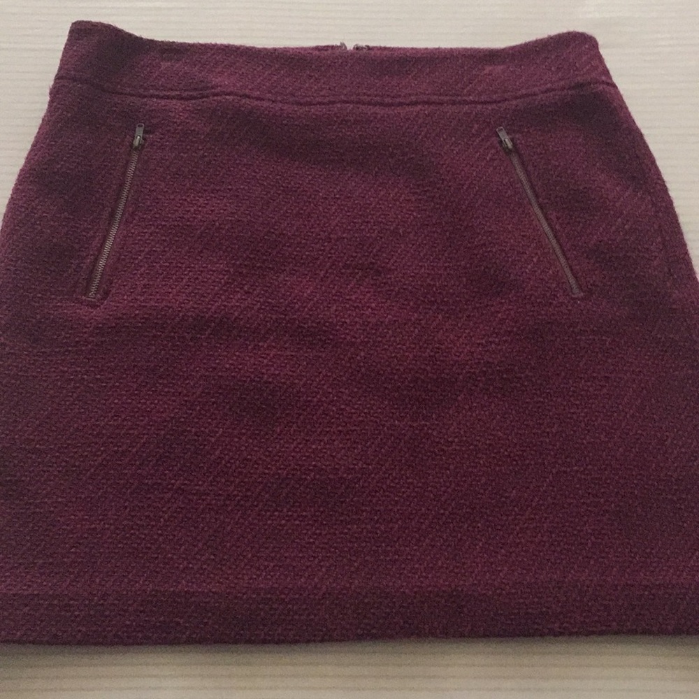 Burgundy skirt- waist to hem 19 inches